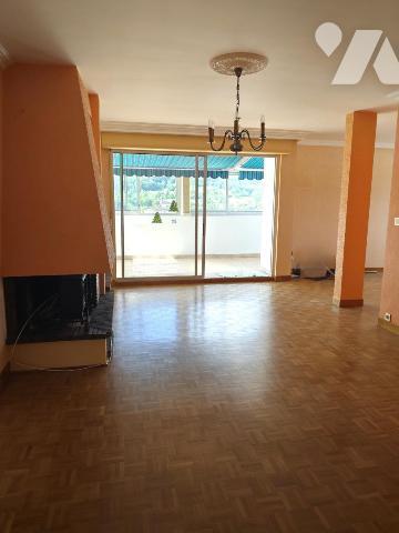 Appartement T 4 à LONS LE SAUNIER de 104,96m² loi carrez 