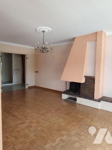 Appartement T 4 à LONS LE SAUNIER de 104,96m² loi carrez 