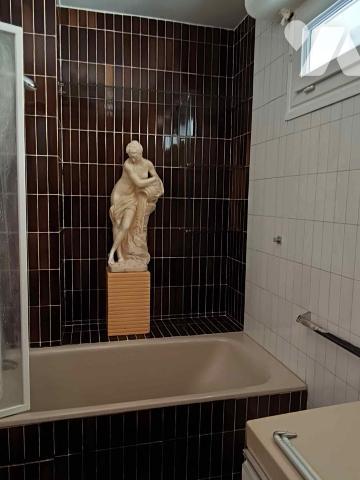 Appartement T 4 à LONS LE SAUNIER de 104,96m² loi carrez 