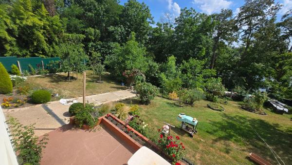 Maison ancienne bord de Loire Saint Denis de L'Hôtel.