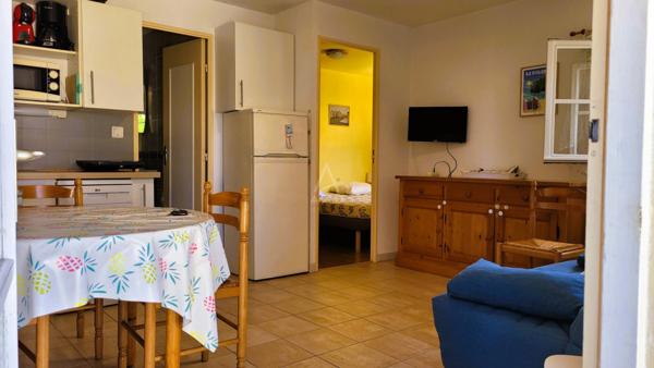 Coup de cur à 300 m de la plage !