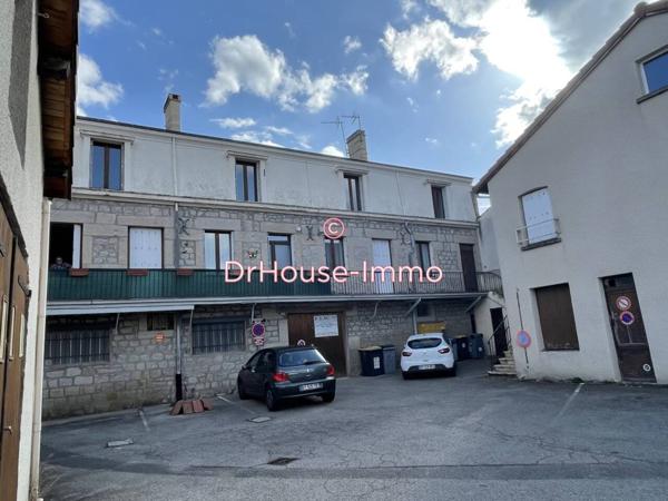 Immeuble à vendre 11 pièces de 260 m²