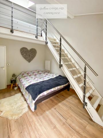 A VENDRE, OYONNAX (01), MAISON AVEC PISCINE DE 227M2 SUR 2875 M2 DE TERRAIN