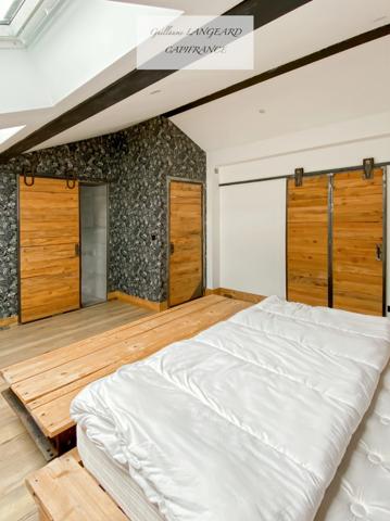 A VENDRE, OYONNAX (01), MAISON AVEC PISCINE DE 227M2 SUR 2875 M2 DE TERRAIN