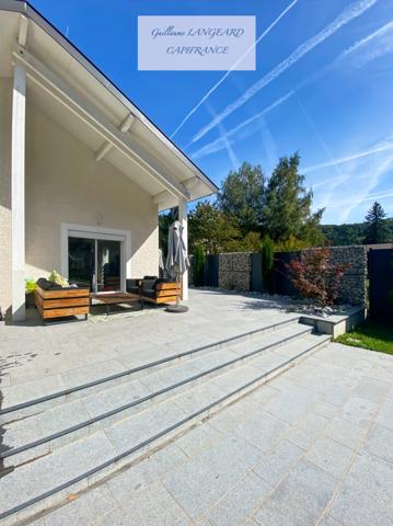 A VENDRE, OYONNAX (01), MAISON AVEC PISCINE DE 227M2 SUR 2875 M2 DE TERRAIN