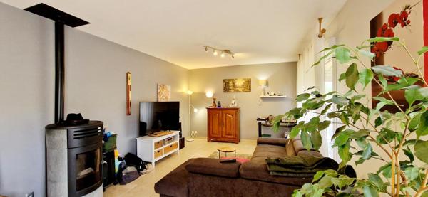 maison avec 3 chambres 2366 m² de terrain et dépendances 84500 bollene Bollène (84500)