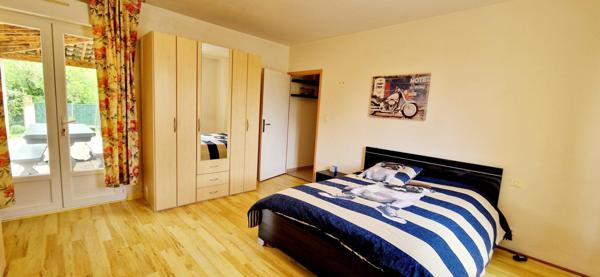 maison avec 3 chambres 2366 m² de terrain et dépendances 84500 bollene Bollène (84500)