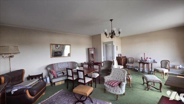 Appartement T4 avec cave et 2 garages proche de Belle Isle