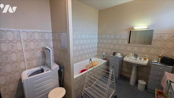 Appartement T4 avec cave et 2 garages proche de Belle Isle