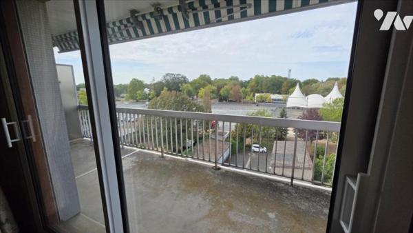 Appartement T4 avec cave et 2 garages proche de Belle Isle