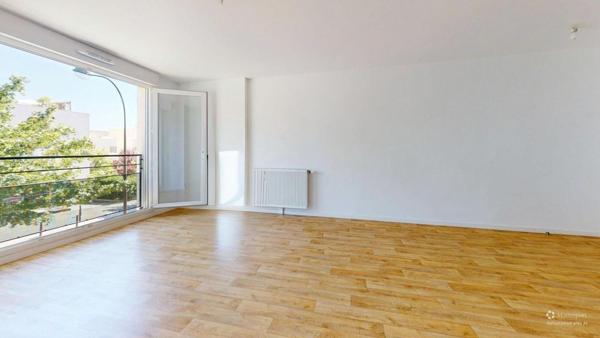 Lumineux 2P - proche Canal - balcon - parking