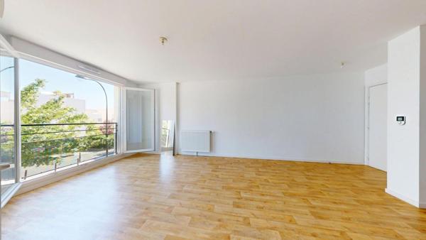 Lumineux 2P - proche Canal - balcon - parking