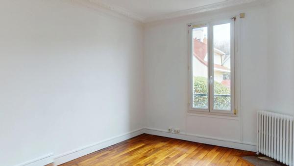 LE RAINCY, Appartement de 3 pièces avec terrasse, 50m2