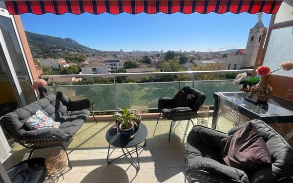 Appartement à vendre    3 pièces •  Toulon