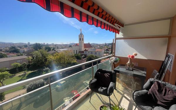 Appartement à vendre    3 pièces •  Toulon
