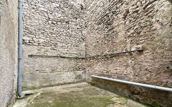 Maison à vendre    2 pièces • 74 m2 Beaugency