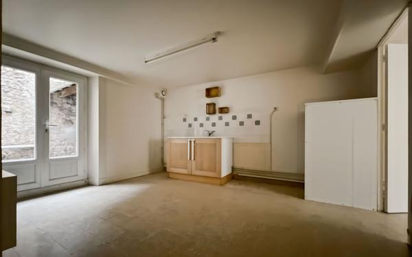 Maison à vendre    2 pièces • 74 m2 Beaugency