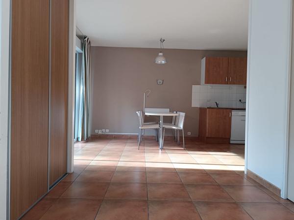 Appartement 3 pièce(s) 53 m2, terrasse et parking