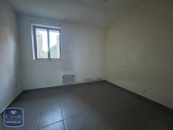 Appartement à louer 2 pièces 65.69m²