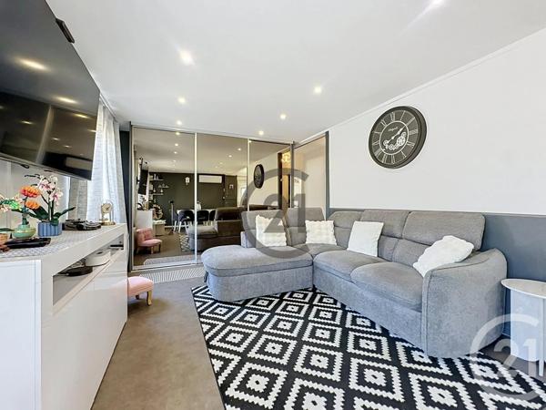 Maison à vendre  4 pièces - 90 m 2   TROYES  - 10