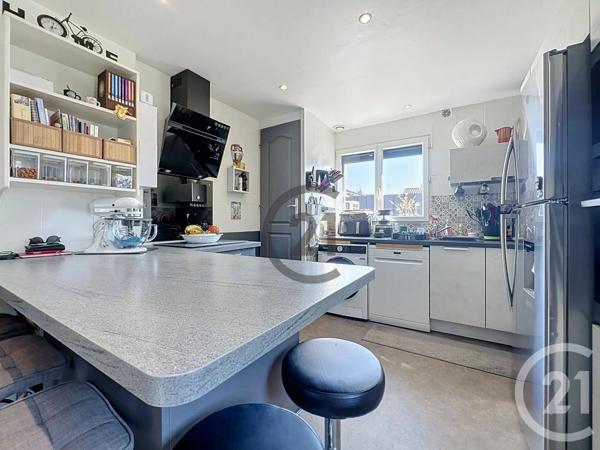 Maison à vendre  4 pièces - 90 m 2   TROYES  - 10
