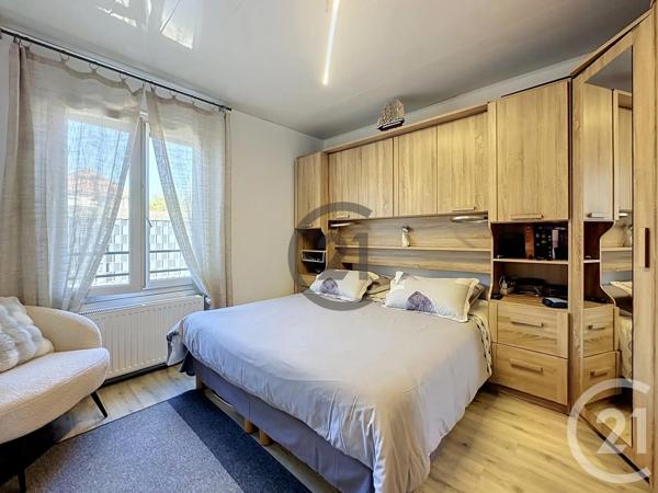 Maison à vendre  4 pièces - 90 m 2   TROYES  - 10
