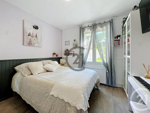 Maison à vendre  4 pièces - 90 m 2   TROYES  - 10