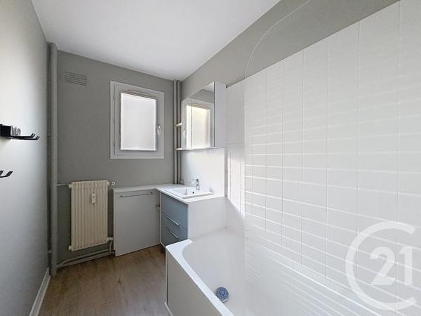 Appartement T3 à vendre  4 pièces - 68 m 2   TROYES  - 10