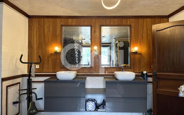 Appartement à vendre    4 pièces • 152 m2 Évreux