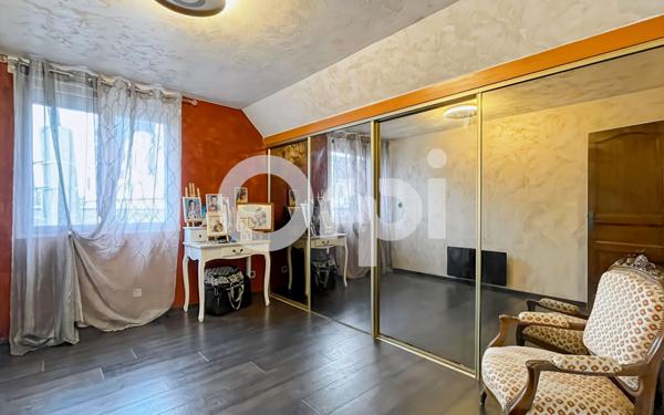 Appartement à vendre    4 pièces • 152 m2 Évreux