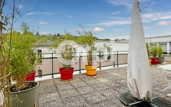 Appartement à vendre    4 pièces • 152 m2 Évreux