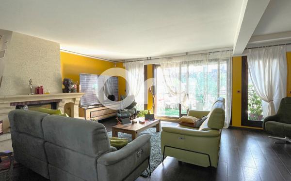 Appartement à vendre    4 pièces • 152 m2 Évreux