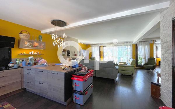 Appartement à vendre    4 pièces • 152 m2 Évreux