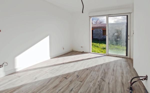 Maison à vendre    3 pièces •  Neuvic