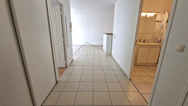BAYONNE – Grand T2 de 55,42 m² avec terrasse couverte, parking et cellier