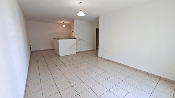 BAYONNE – Grand T2 de 55,42 m² avec terrasse couverte, parking et cellier