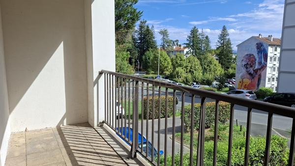 BAYONNE – Grand T2 de 55,42 m² avec terrasse couverte, parking et cellier