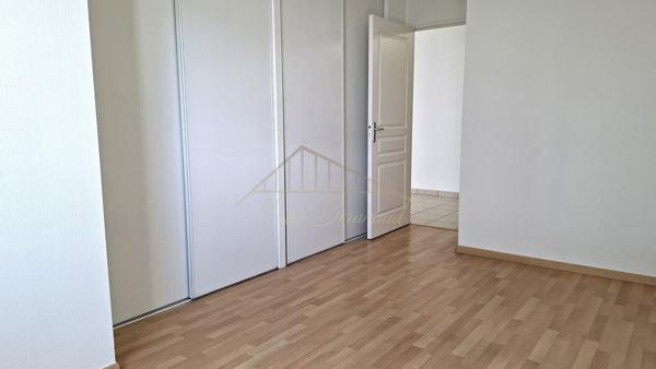 BAYONNE – Grand T2 de 55,42 m² avec terrasse couverte, parking et cellier