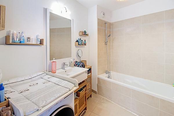 À VENDRE EN EXCLUSIVITÉ ! Appartement T3 récent de 63 m² à DRAGUIGNAN