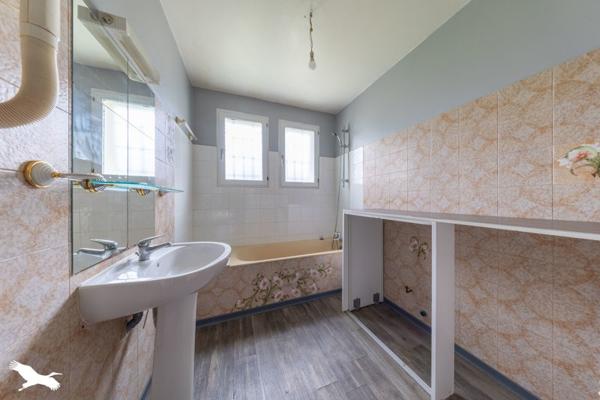 Maison à vendre |                                       Bellevigny |                                        5 pièces  |  87,6 m²