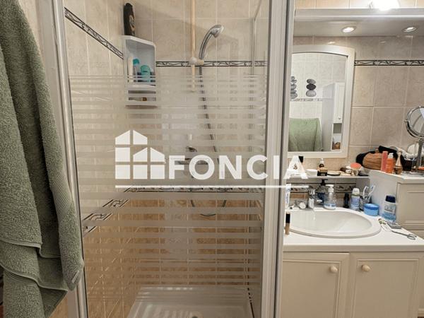 Location Appartement 4 pièces 101 m² - 600 L RUE DE LA MAIRIE Cessy 01170