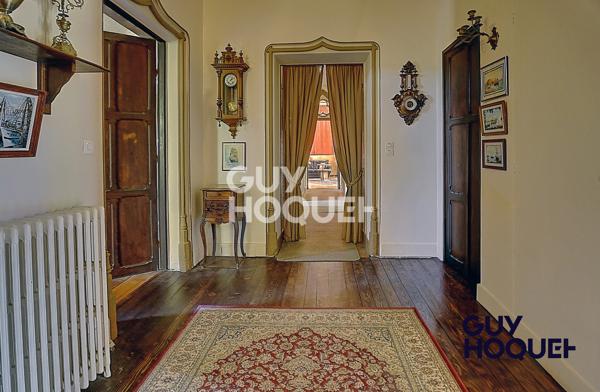 Maison à vendre de 11 pièces de 376.5 m²