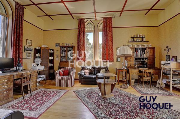 Maison à vendre de 11 pièces de 376.5 m²