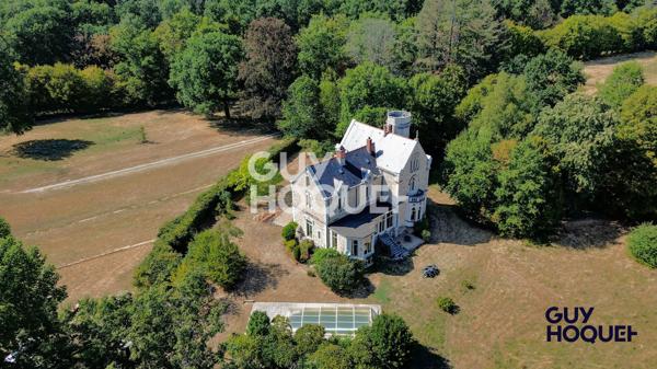 Maison à vendre de 11 pièces de 376.5 m²