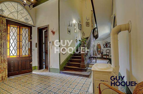 Maison à vendre de 11 pièces de 376.5 m²
