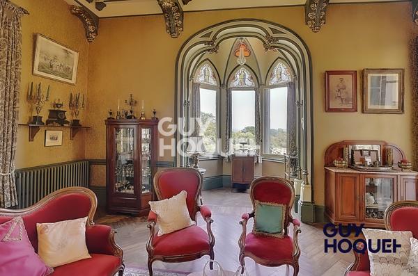 Maison à vendre de 11 pièces de 376.5 m²
