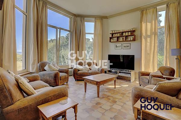 Maison à vendre de 11 pièces de 376.5 m²