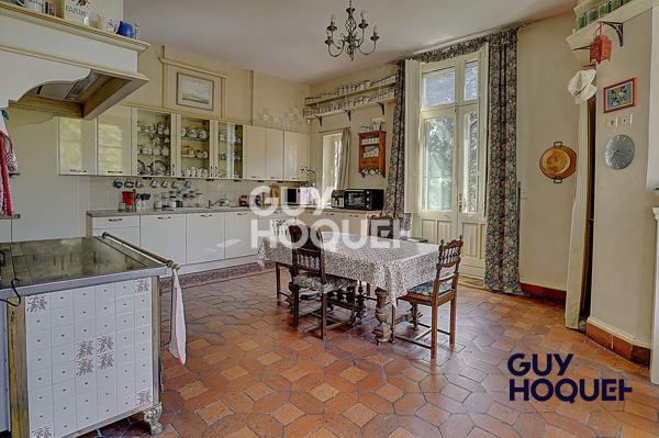 Maison à vendre de 11 pièces de 376.5 m²