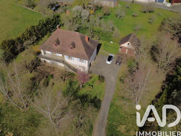 Maison à vendre 10 pièces 250 m² Lissac-et-Mouret