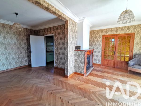 Maison à vendre 10 pièces 250 m² Lissac-et-Mouret